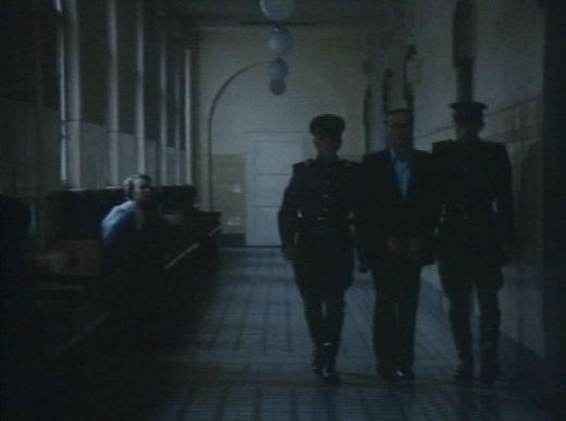 Filmstill aus »Tagebuch für meine Lieben«: Verhaftung von János