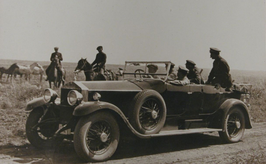 Stalin mit dem Auto in der Steppe, 1933 (RGASPI, Fond 558)