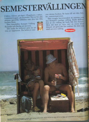 In der schwedischen Werbung waren Väter visuell präsenter als in der Bundesrepublik. Welche Rollen sie im Familienleben außerhalb des Strandkorbs einnahmen, lässt sich aus solchen Werbebildern aber nicht direkt ablesen. (aus: Vi Föräldrar, Juli/August 1975)