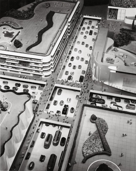 GM Futurama Model City, New York World’s Fair, 1939. Futurama was an exhibit/ride at the 1939 New York World’s Fair designed by Norman Bel Geddes (1893–1958) that presented a possible model of the world 20 years into the future (1959–60). Sponsored by the General Motors Corporation, the installation was characterized by its automated highways and vast suburbs.(Public Domain) GM Futurama Model City, New York World’s Fair, 1939. Futurama was an exhibit/ride at the 1939 New York World’s Fair designed by Norman Bel Geddes (1893–1958) that presented a possible model of the world 20 years into the future (1959–60). Sponsored by the General Motors Corporation, the installation was characterized by its automated highways and vast suburbs.(Public Domain)