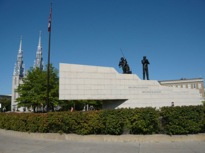 Peacekeeping Monument, Ottawa, eingeweiht im Oktober 1992 (Foto: Jan Erik Schulte, September 2008)