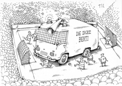 Der Beginn der 1990er-Jahre war durch massive Polizeipräsenz in den Stadien geprägt. Diese Karikatur erschien im März 1991 in der »taz«.(© Til Mette, http://www.tilmette.com) Der Beginn der 1990er-Jahre war durch massive Polizeipräsenz in den Stadien geprägt. Diese Karikatur erschien im März 1991 in der »taz«. (© Til Mette, http://www.tilmette.com)