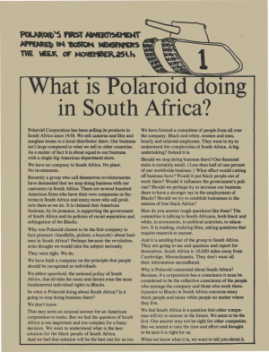 In mehreren US-Tageszeitungen geschaltete Anzeige der Polaroid Corporation vom 25. November 1970 als Reaktion auf die Proteste des Polaroid Revolutionary Workers Movement, hier der kommentierte Abdruck des Artikels im Pamphlet des PRWM vom 21. März 1971 (African Activist Archive, Private Collection of David Wiley and Christine Root, object ID 32-130-357, <http://kora.matrix.msu.edu/files/50/304/32-130-357-84-african_activist_archive-a0b0q5-a_12419.pdf>)