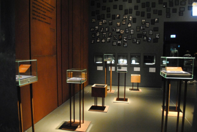 Der Ausstellungsteil über Katyń im Kapitel zum sowjetischen Terror gegen die polnische Bevölkerung (Foto: Andrzej Hoja)