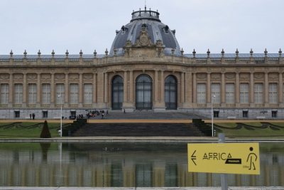 Nach fünfjährigem Umbau Ende 2018 wieder eröffnet – aber weiter ein Politikum: das »Königliche Museum für Zentral-Afrika« in Tervuren bei Brüssel (Wikimedia Commons, Jean Housen, 20190205 tervuren africa museum133, CC BY-SA 4.0)
