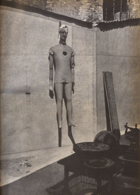 Er. Die Zeitschrift für den Herrn 1 (1950/51) H. 10, S. 17; Foto: L.R.A. Er. Die Zeitschrift für den Herrn 1 (1950/51) H. 10, S. 17; Foto: L.R.A.