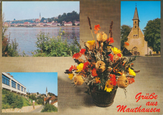 Abb. 15: »Grüße aus Mauthausen«, Postkarte, ungelaufen, 1980er-Jahre, Offsetdruck in Farbe (Druck und Verlag J. Wimmer, Linz)