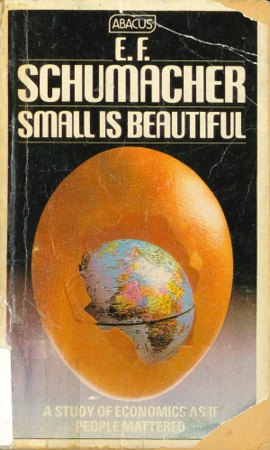 Globale Zirkulation: Hier das etwas beschädigte Cover einer britischen Ausgabe (London: ABACUS 1974, Reprint 1983), die auch in Indien verkauft wurde (Bombay: India Book Distributors). Das gezeigte Exemplar befand sich zu DDR-Zeiten in der Bibliothek der Hochschule für Ökonomie Bruno Leuschner (Berlin-Karlshorst). Globale Zirkulation: Hier das etwas beschädigte Cover einer britischen Ausgabe (London: ABACUS 1974, Reprint 1983), die auch in Indien verkauft wurde (Bombay: India Book Distributors). Das gezeigte Exemplar befand sich zu DDR-Zeiten in der Bibliothek der Hochschule für Ökonomie Bruno Leuschner (Berlin-Karlshorst).