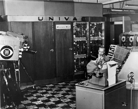 CBS filmt erste Ergebnisse der amerikanischen Präsidentschaftswahlen 1952, die mit Hilfe des Computers „UNIVAC I“ der Firma Remington Rand hochgerechnet wurden. Der Wahlsieg Eisenhowers wurde auf Basis einer Stichprobe der abgegebenen Stimmen zutreffend prognostiziert.