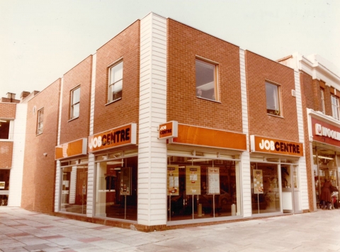 Jobcentre in Ruislip (West London), Oktober 1979, Werbematerial der Manpower Services Commission (MSC), aufgenommen am Tag der Eröffnung (Archiv des People’s History Museum Manchester, NMLH 2001.20.562)<br /> 
